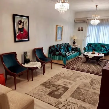 Lejlighed Marys House , Lovely 2-bedroom